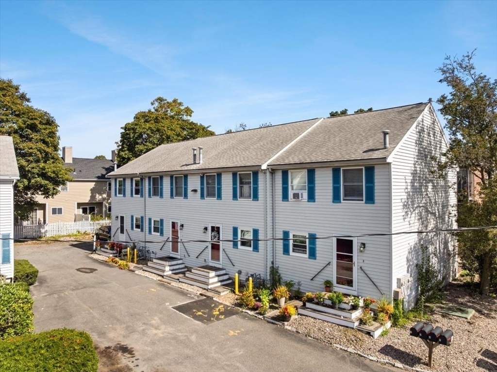 16 East St # 2