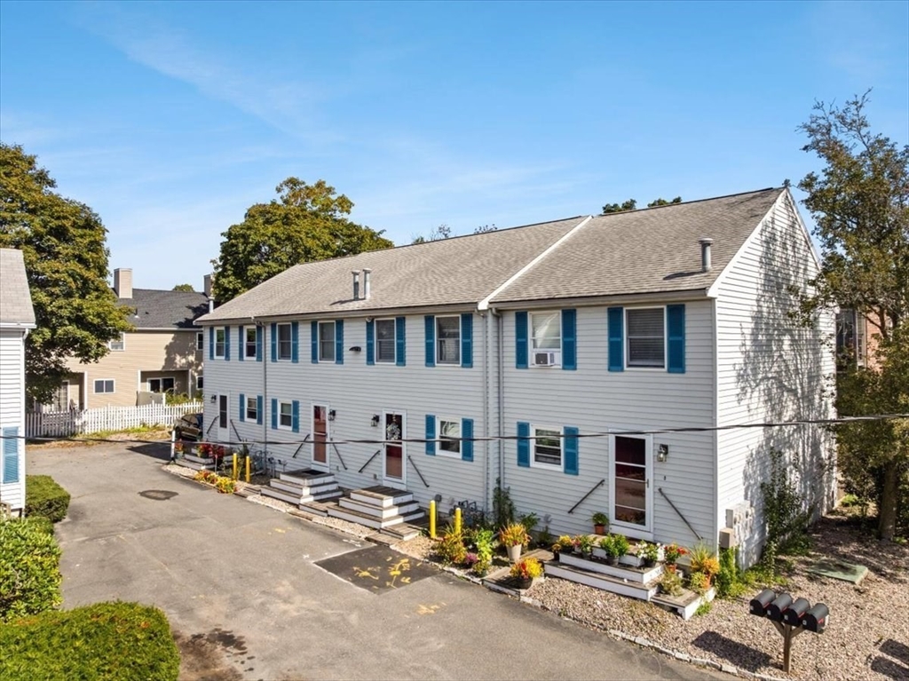 16 East St # 2