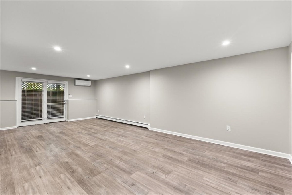 16 East St # 2