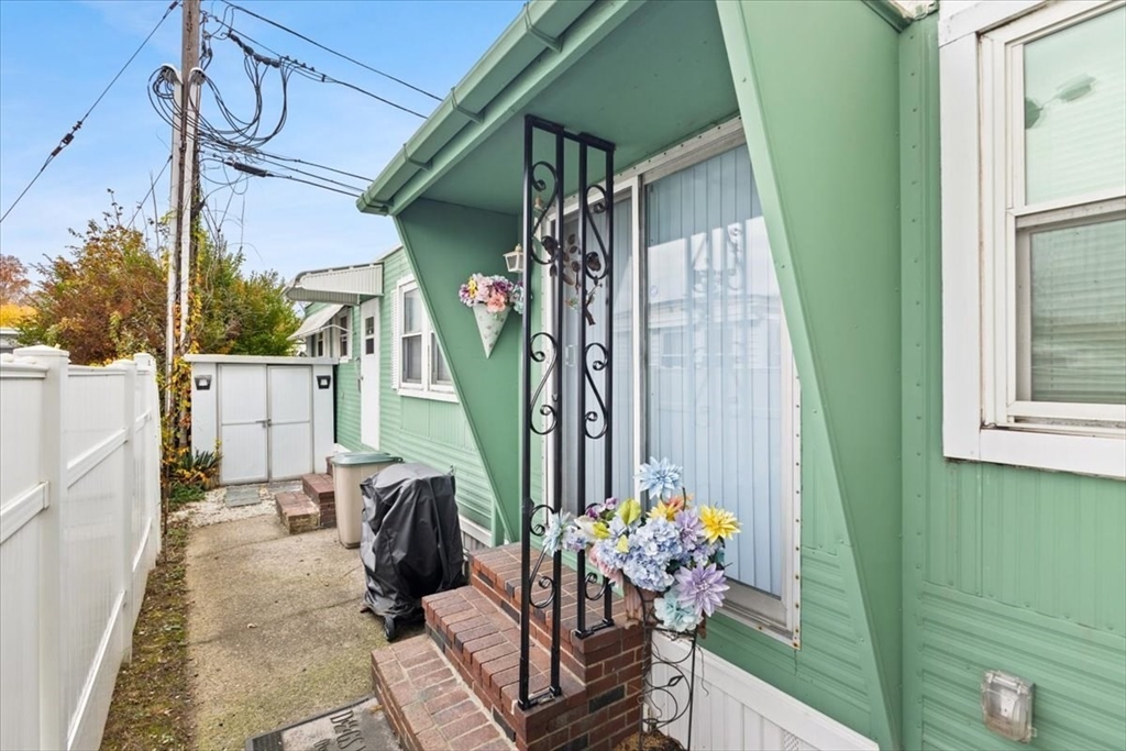 130 E Washington St # 9