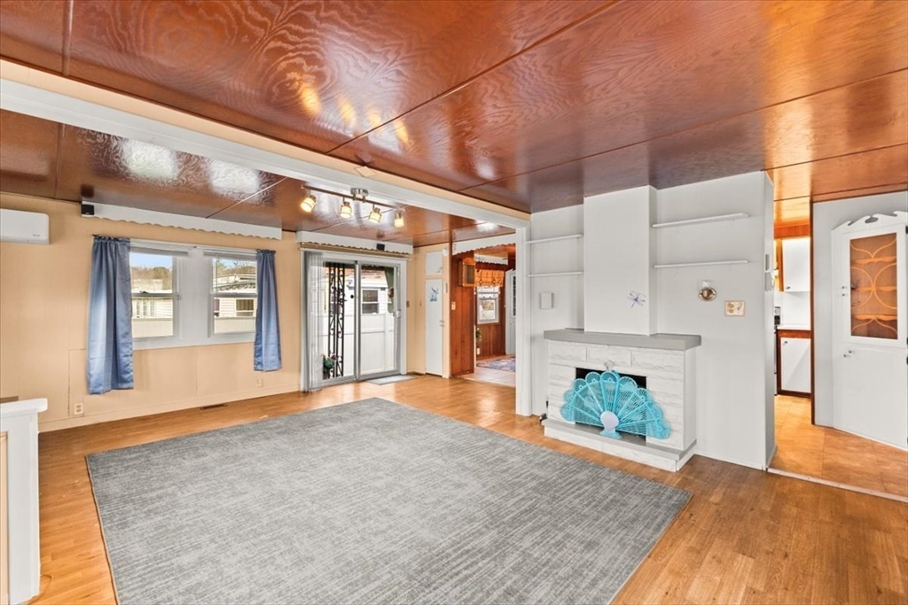 130 E Washington St # 9