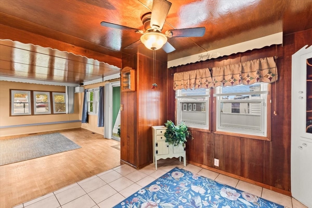 130 E Washington St # 9