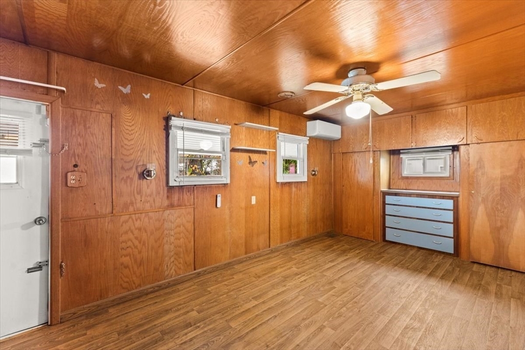 130 E Washington St # 9