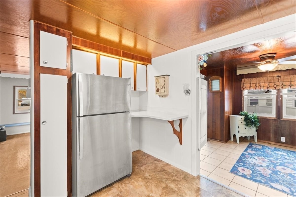 130 E Washington St # 9