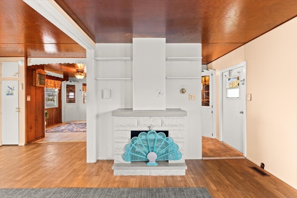 130 E Washington St # 9