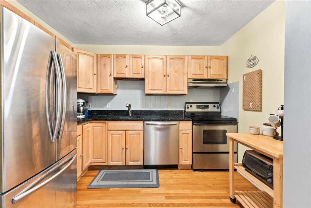 4 Erick Rd # 98