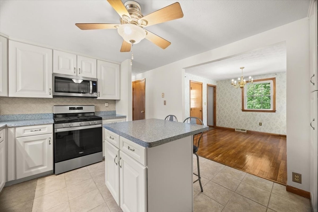 7 Glen Echo Blvd