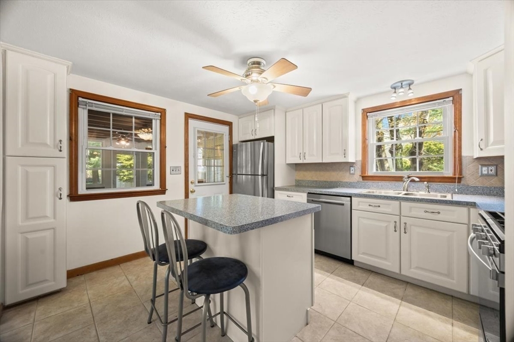 7 Glen Echo Blvd