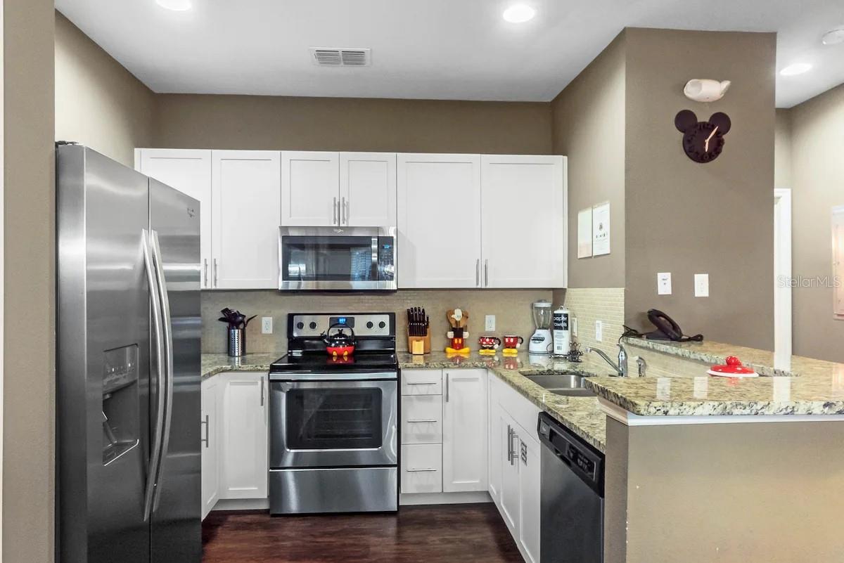 3214 GOLD LN