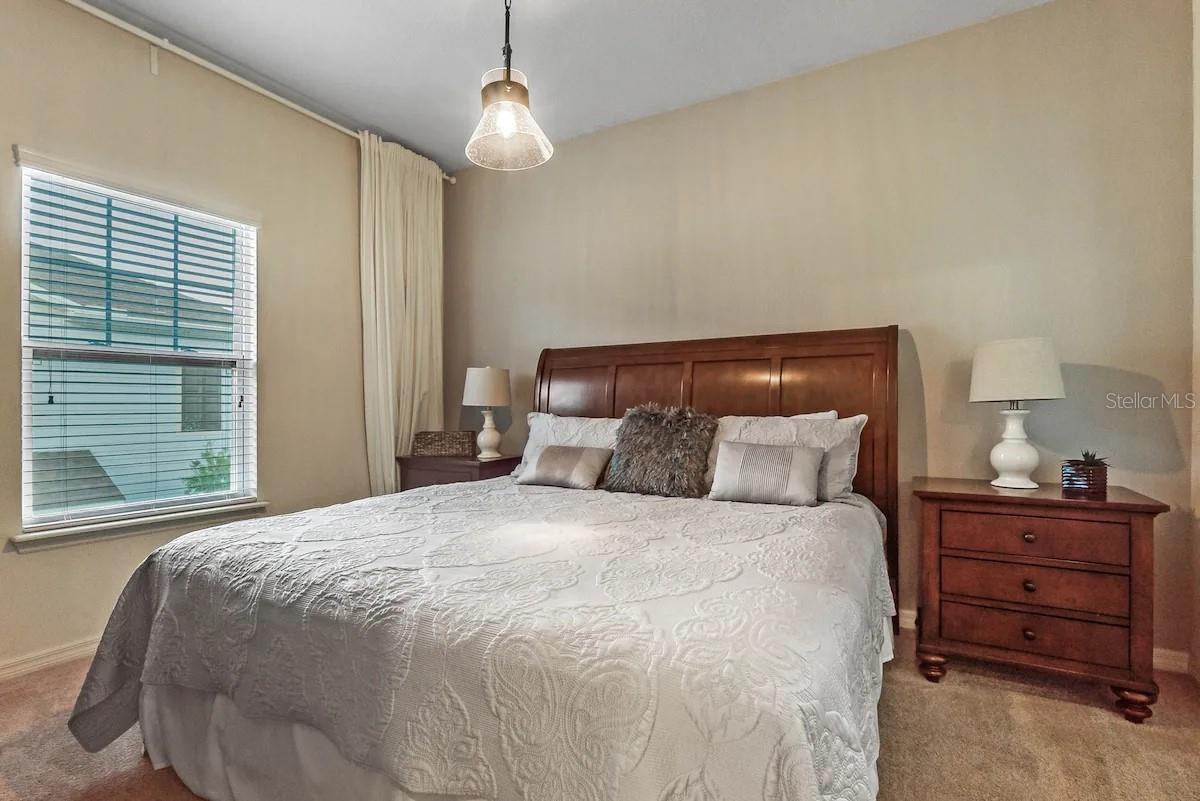 3214 GOLD LN