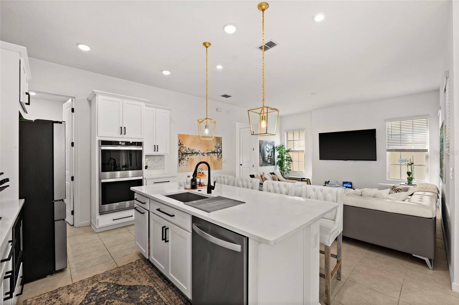 7409 INLET PT
