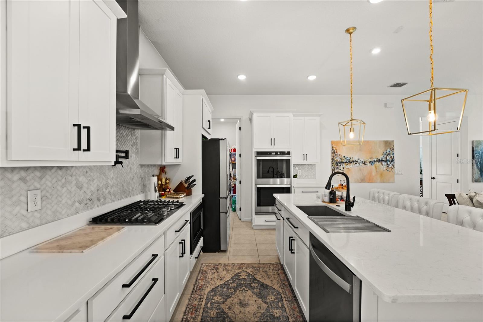 7409 INLET PT