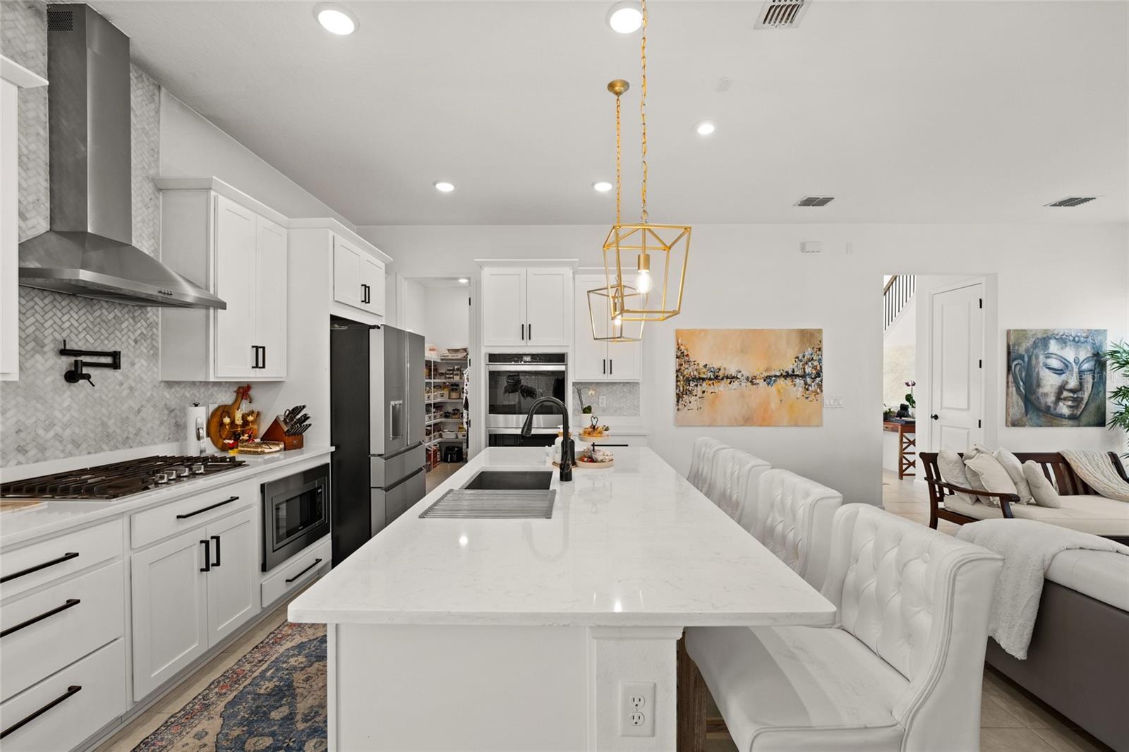 7409 INLET PT