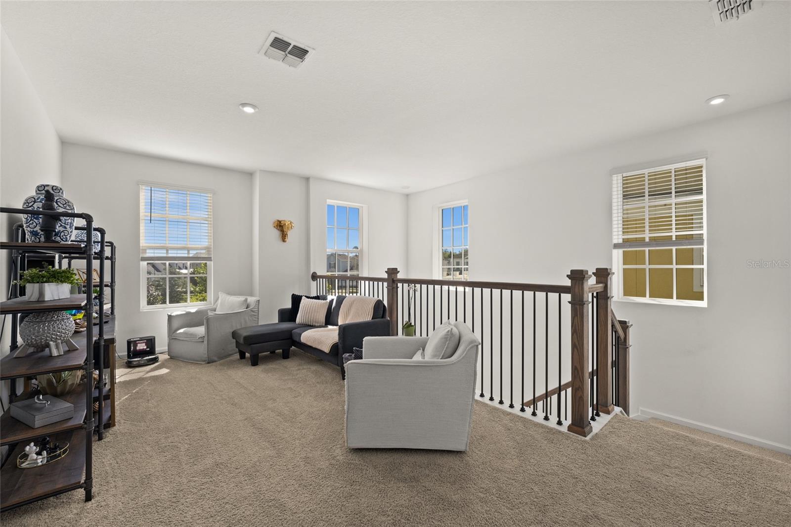 7409 INLET PT