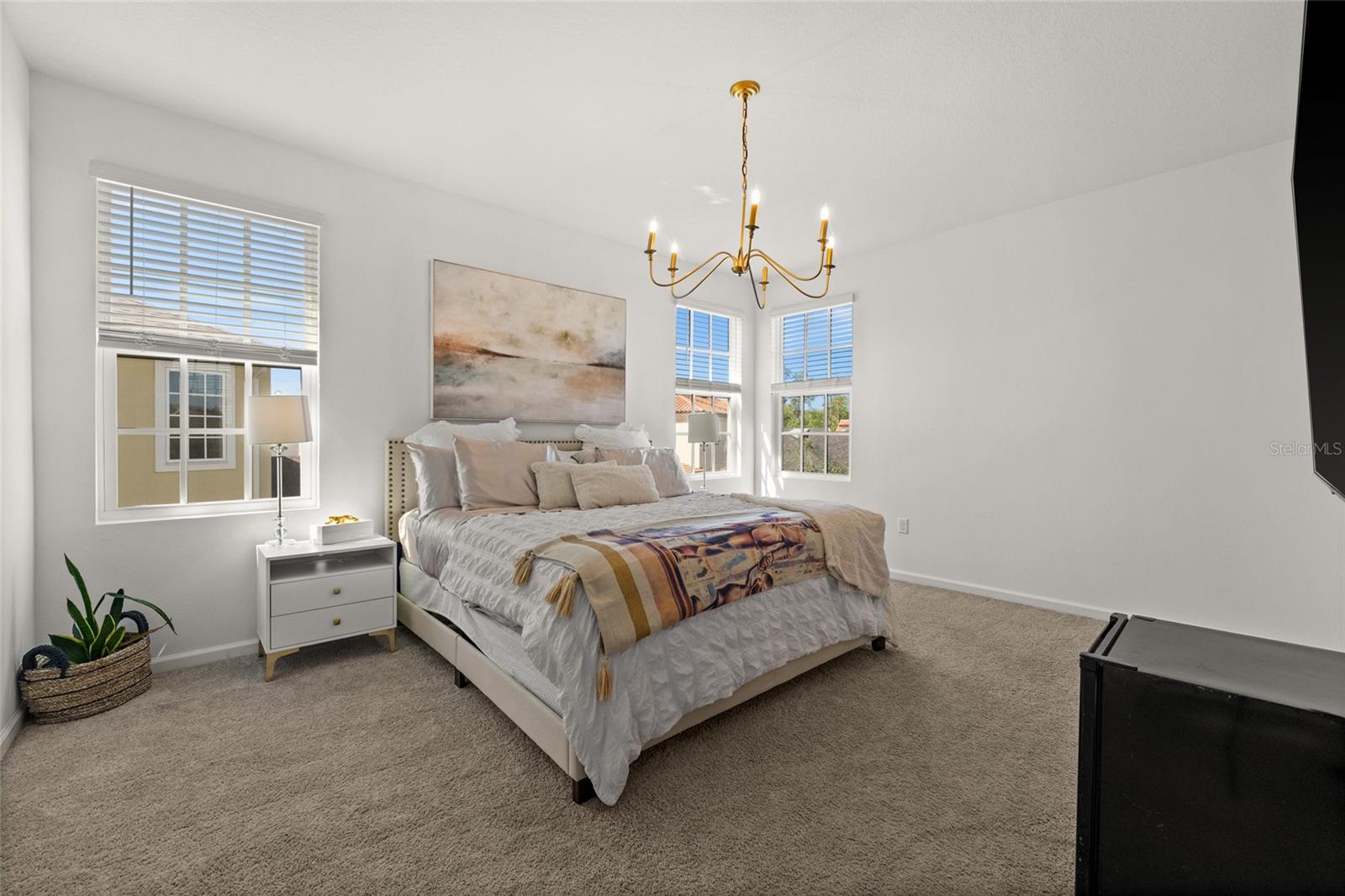 7409 INLET PT