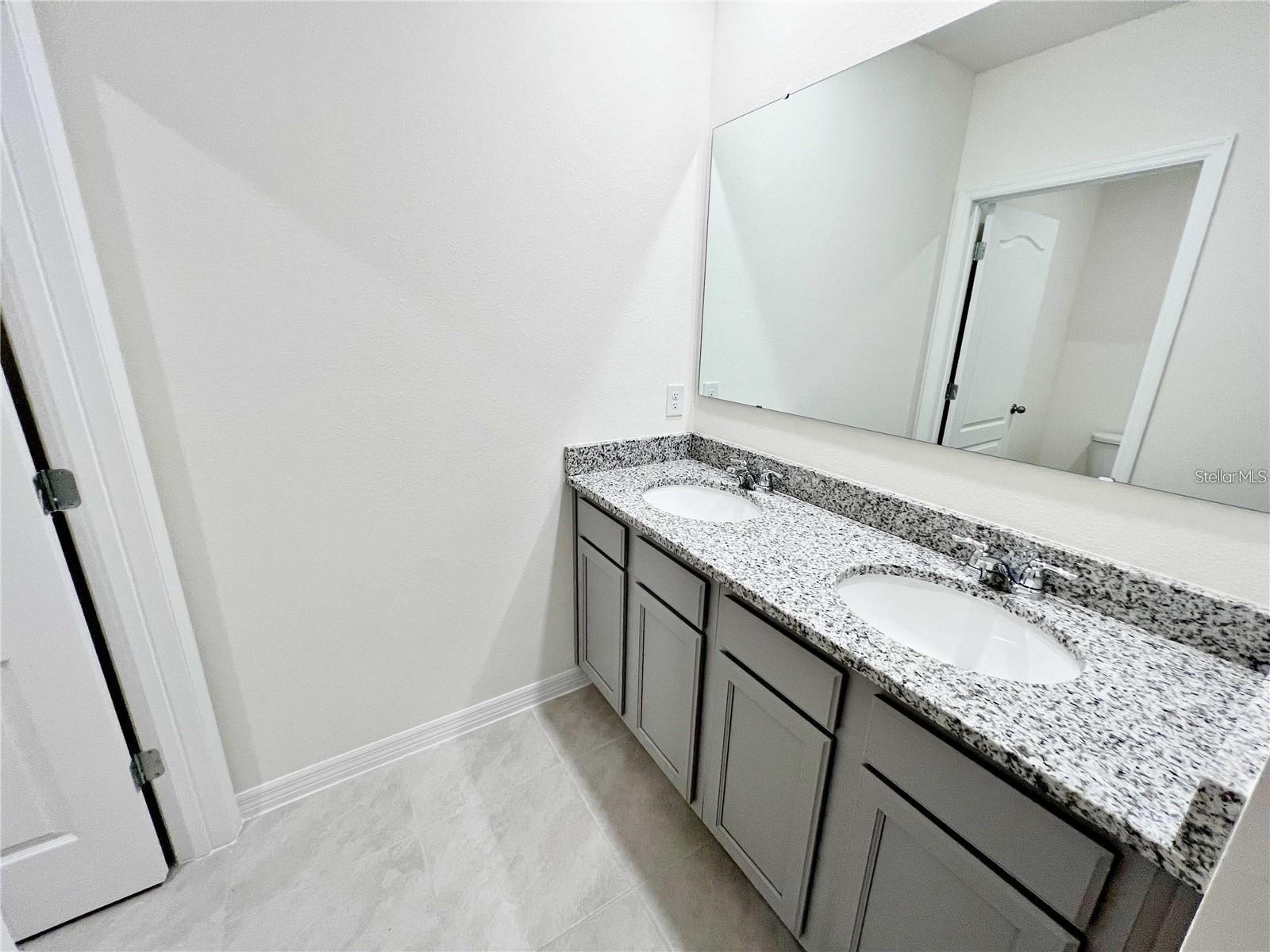 6820 CRANES ROOST RD