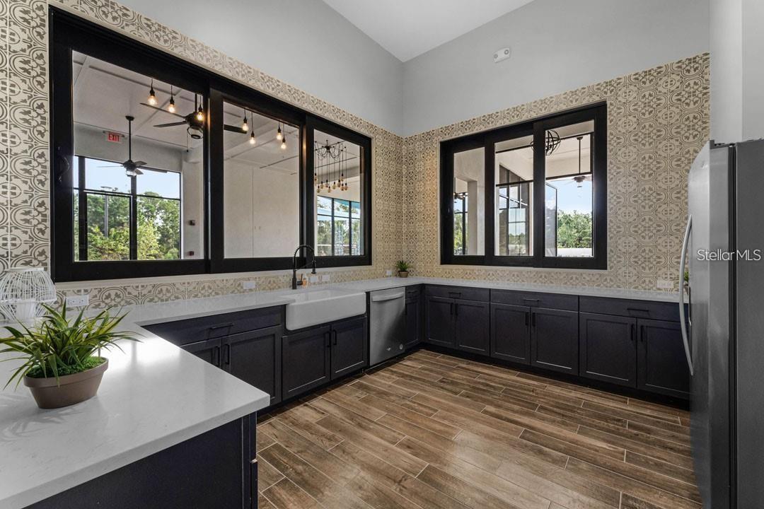 6820 CRANES ROOST RD