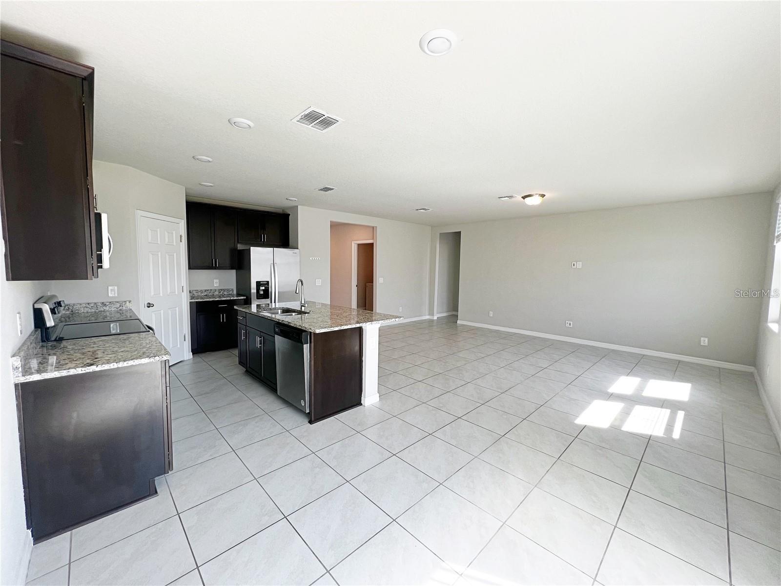 464 PATRICIA ALFORD DR