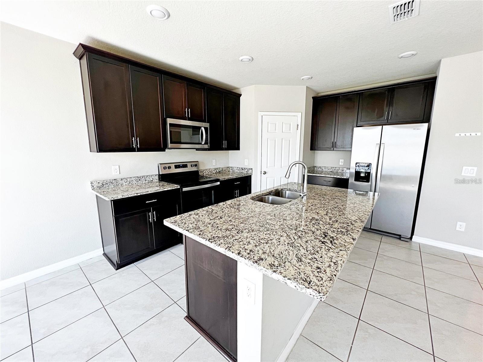 464 PATRICIA ALFORD DR