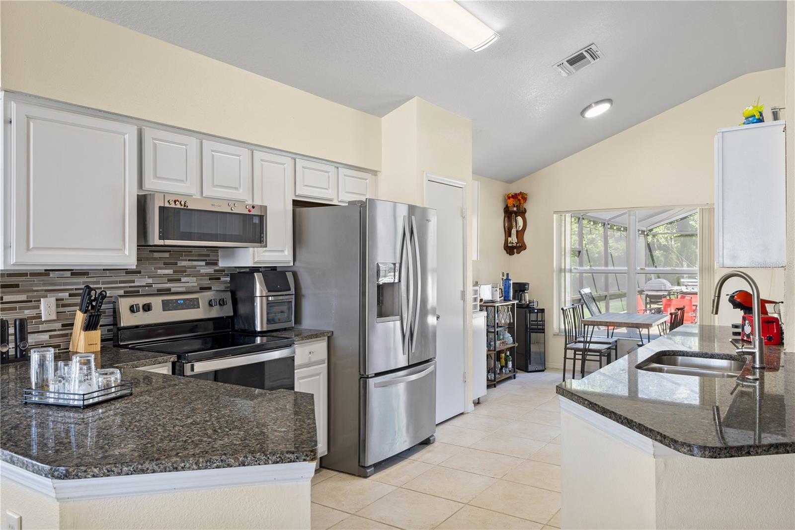 2629 CHATHAM CIR