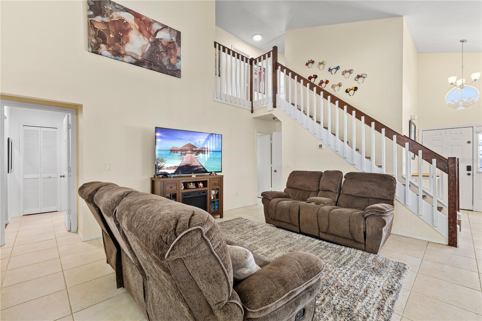 2629 CHATHAM CIR