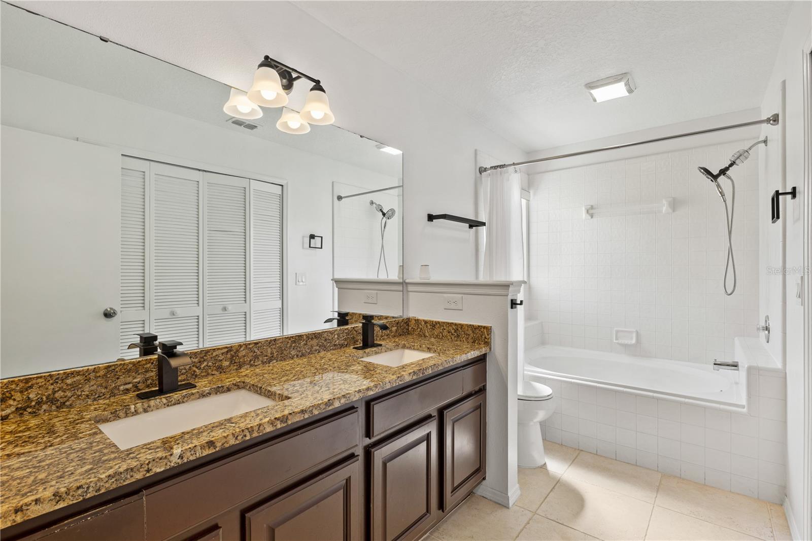 2629 CHATHAM CIR