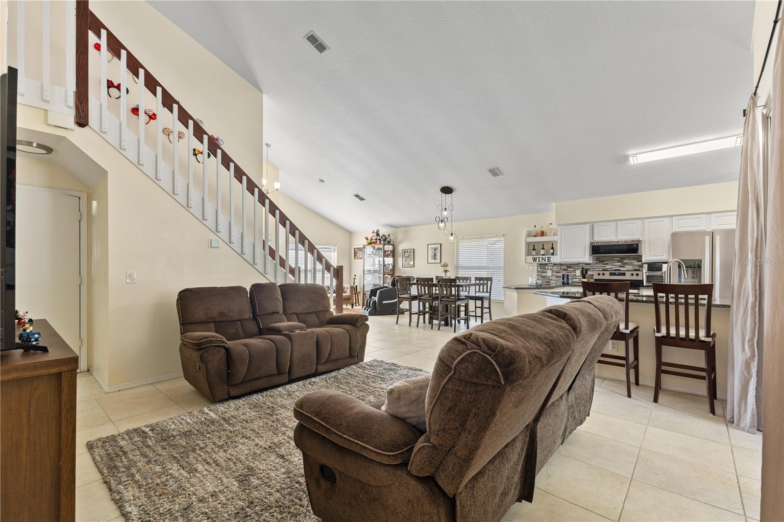 2629 CHATHAM CIR