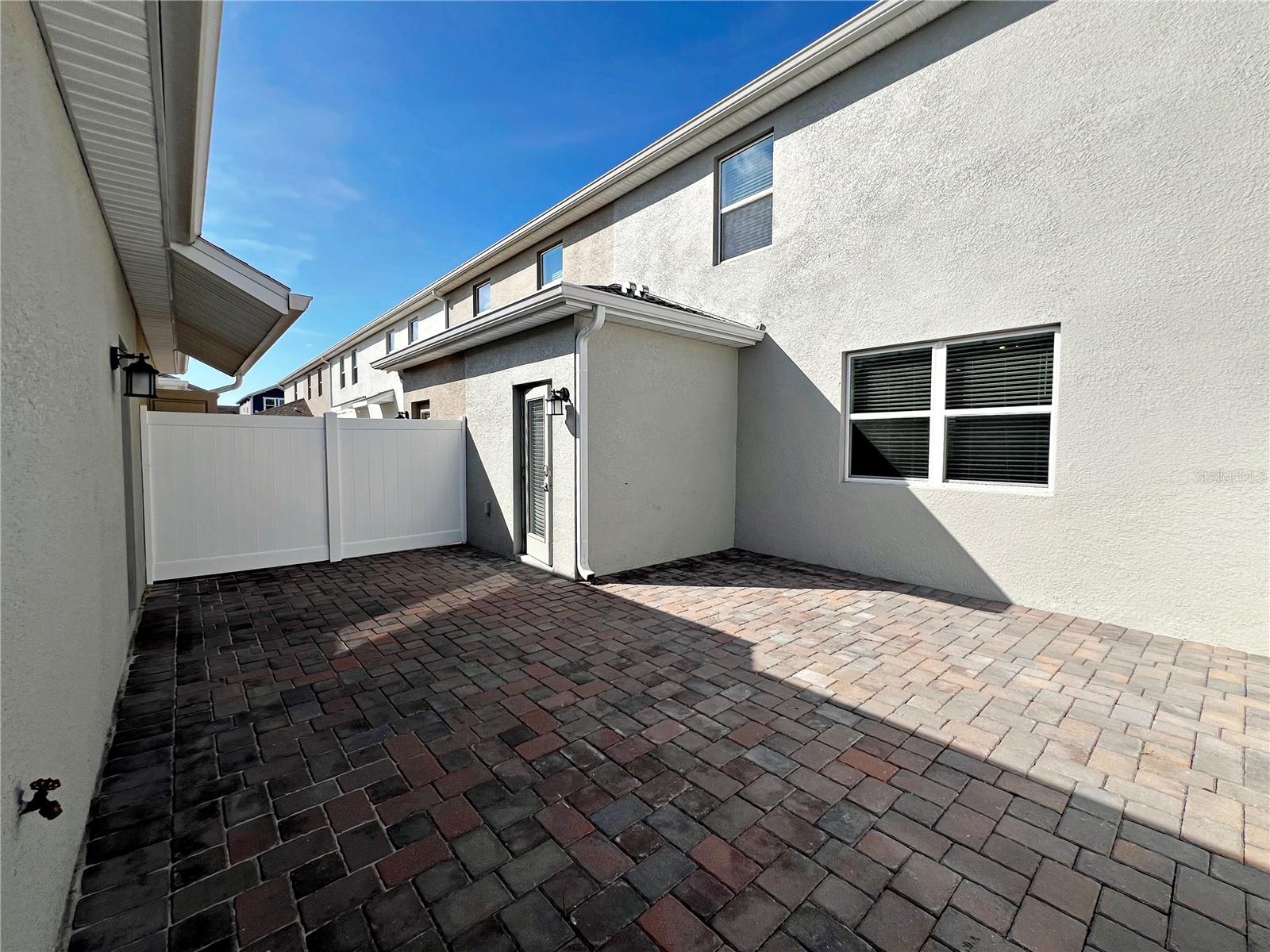 11337 GREAT ROCK ST