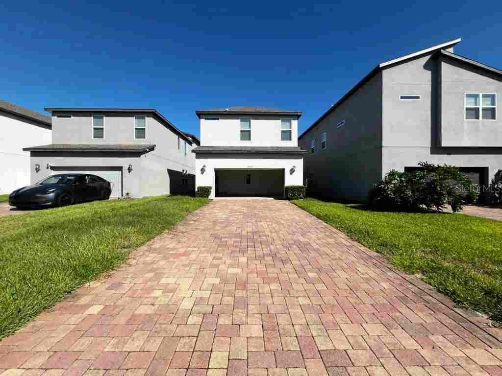 10432 AUSTRINA OAK LOOP