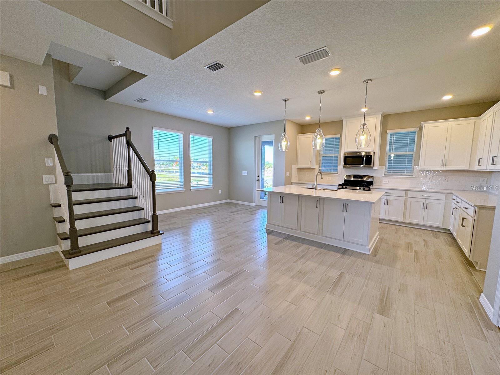 15189 SUMMER HARVEST ST