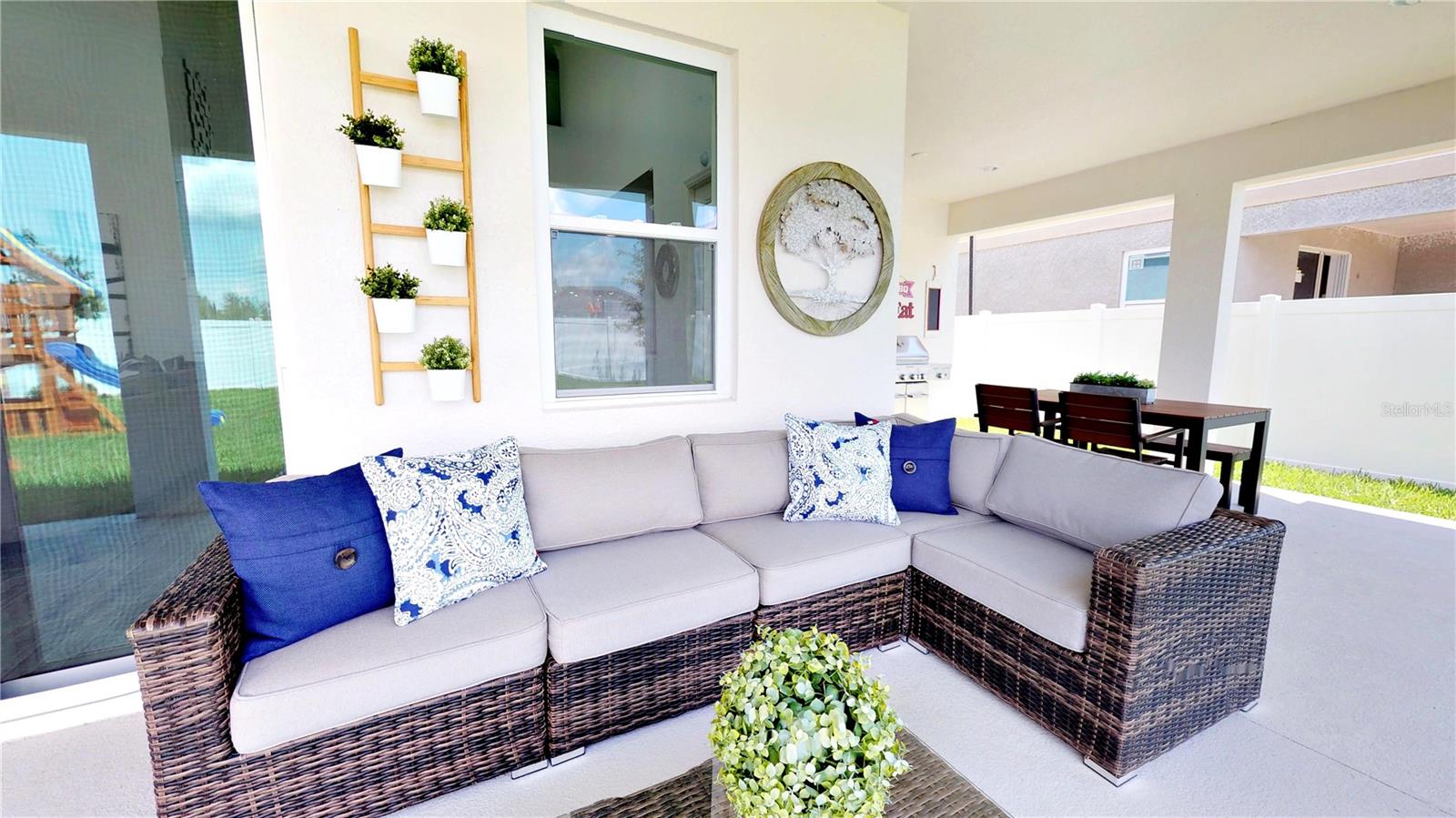 6160 HAMLIN RESERVE BLVD