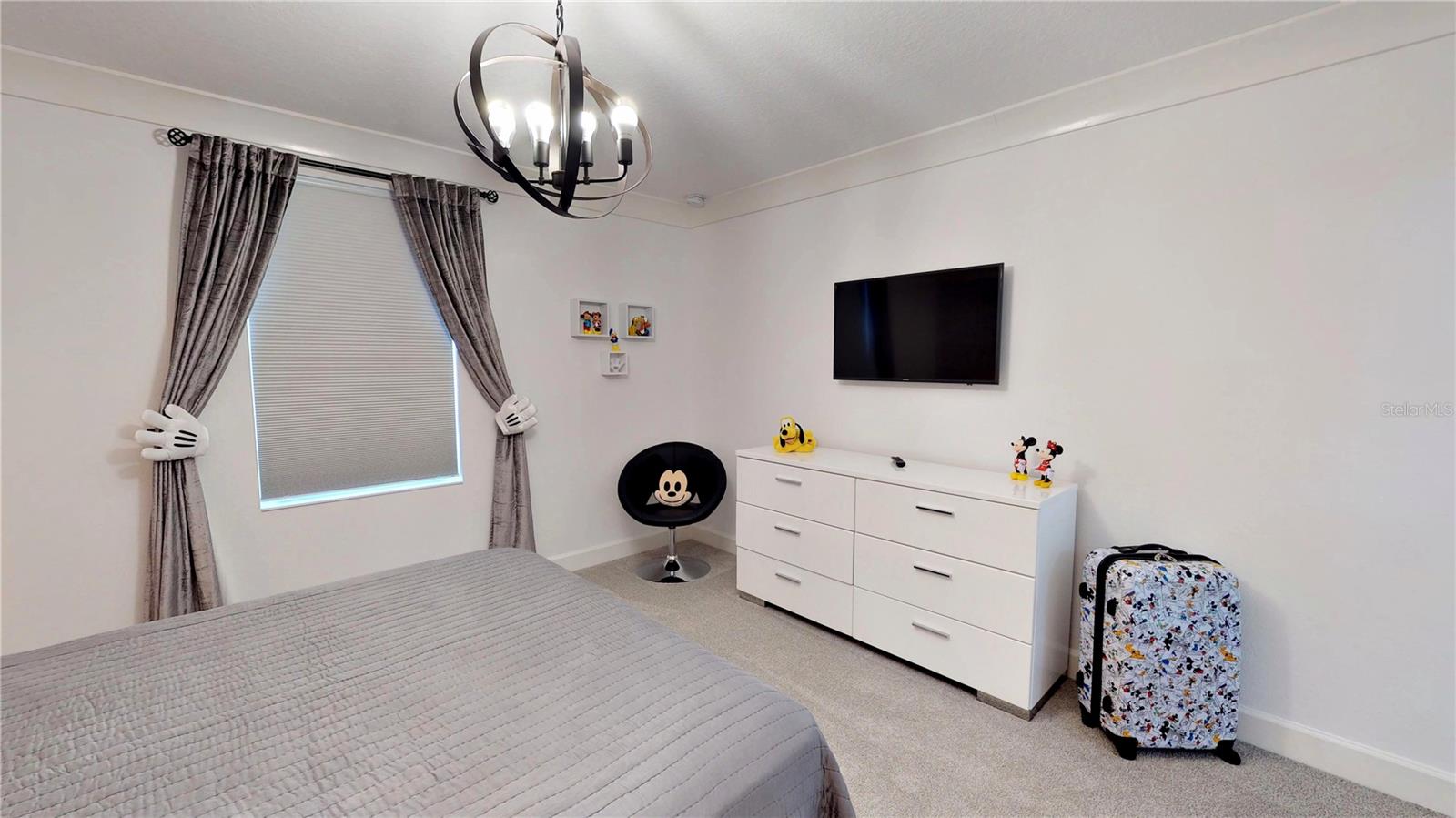 6160 HAMLIN RESERVE BLVD