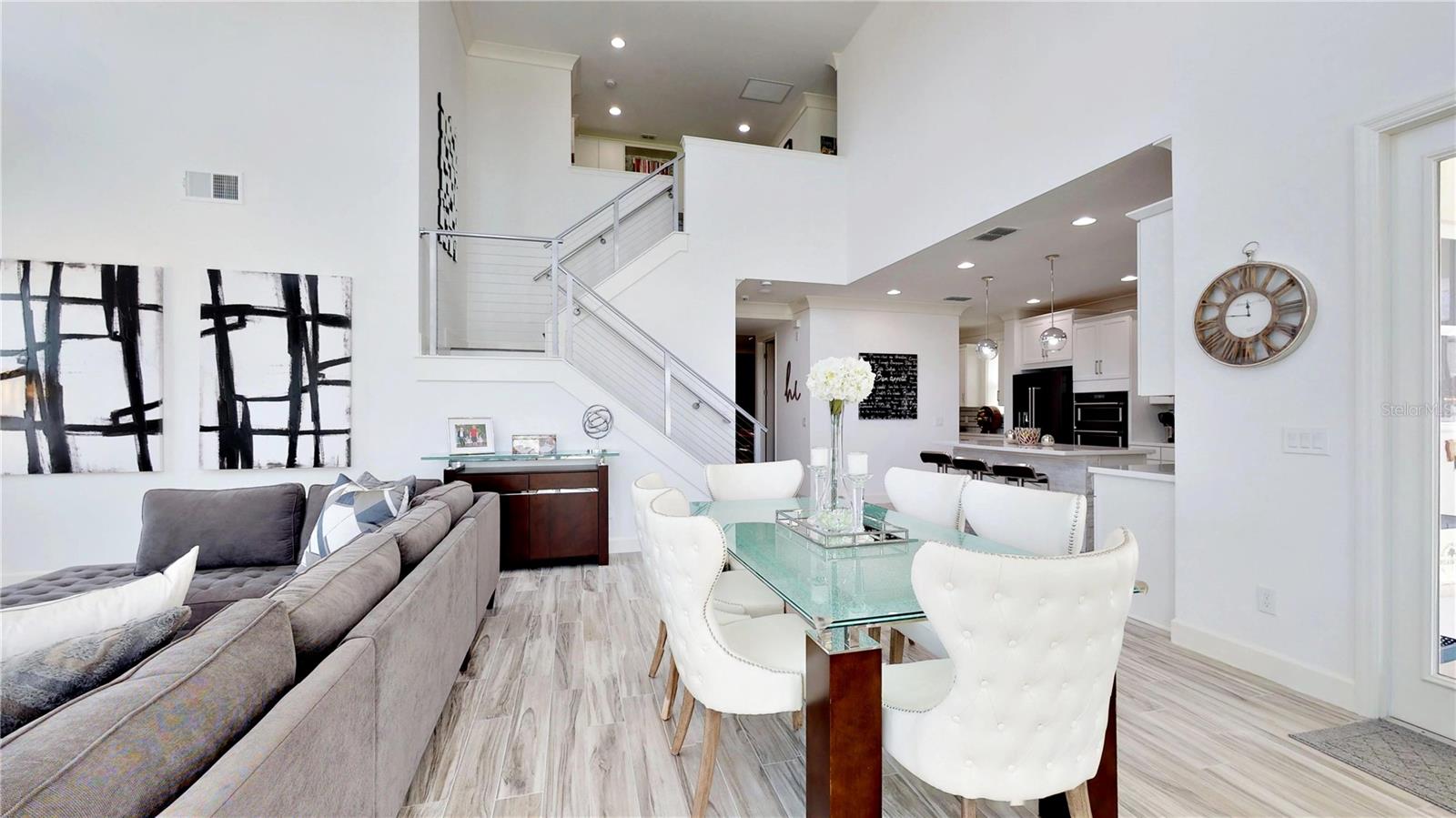 6160 HAMLIN RESERVE BLVD