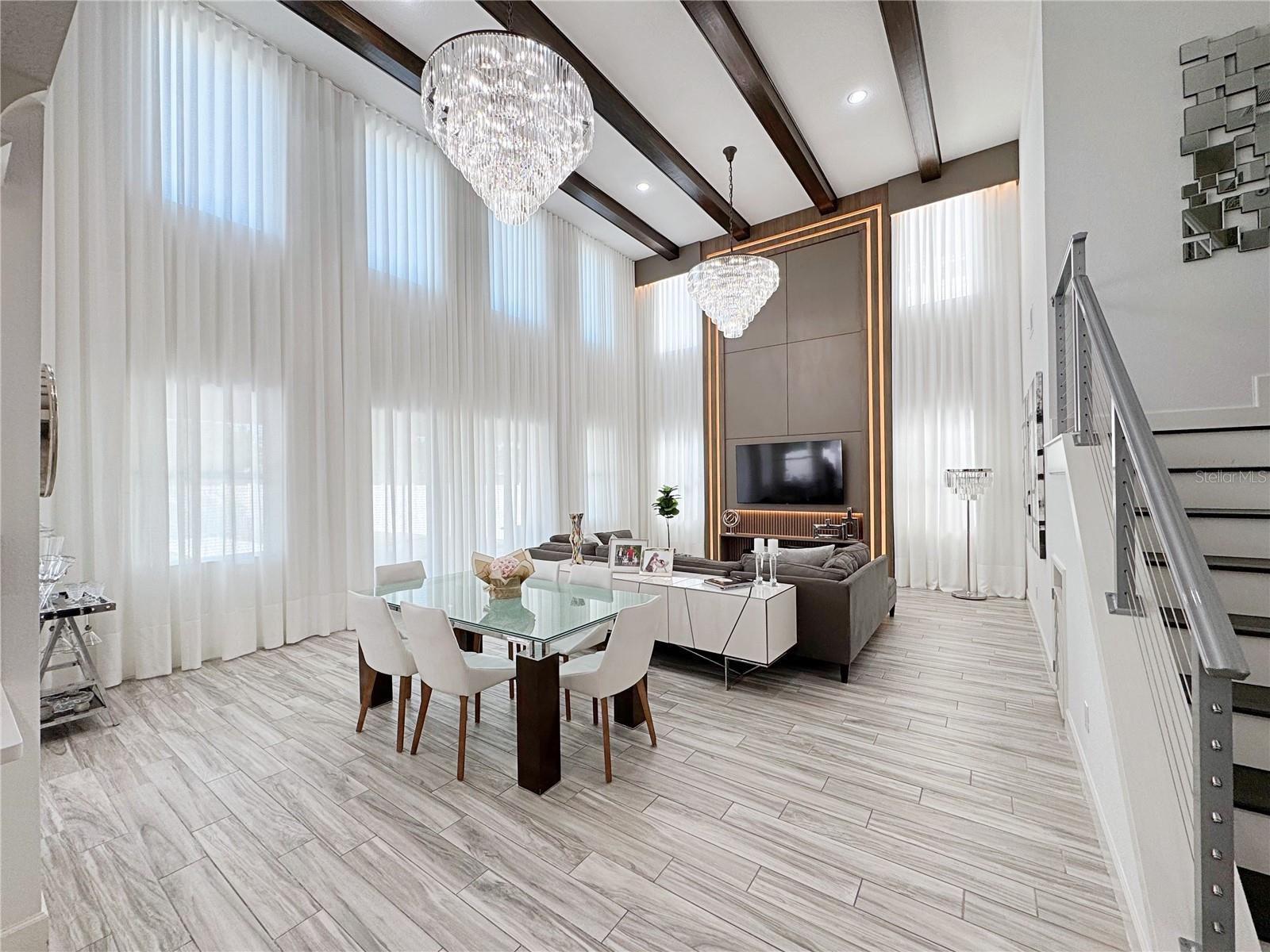 6160 HAMLIN RESERVE BLVD