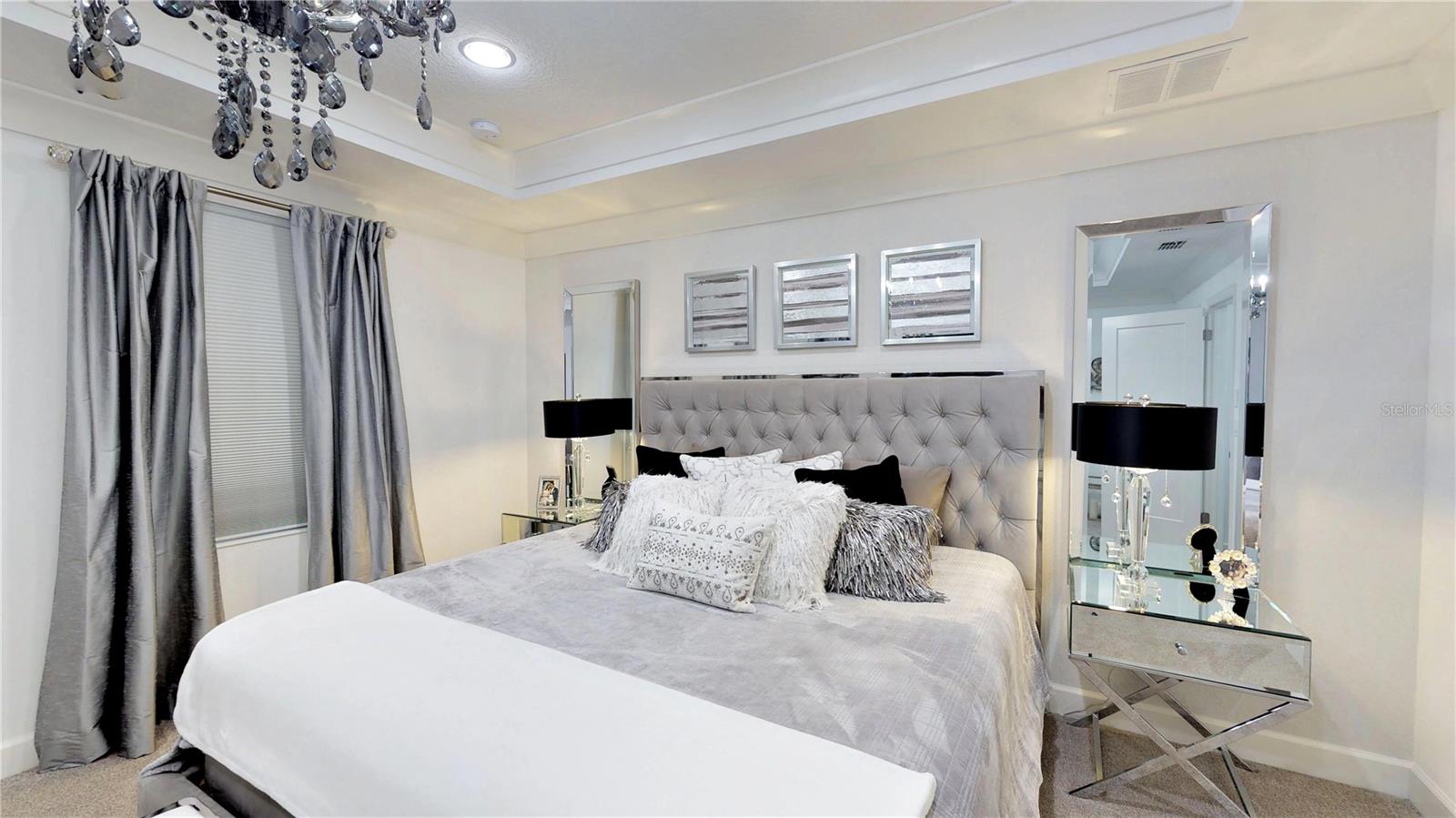 6160 HAMLIN RESERVE BLVD