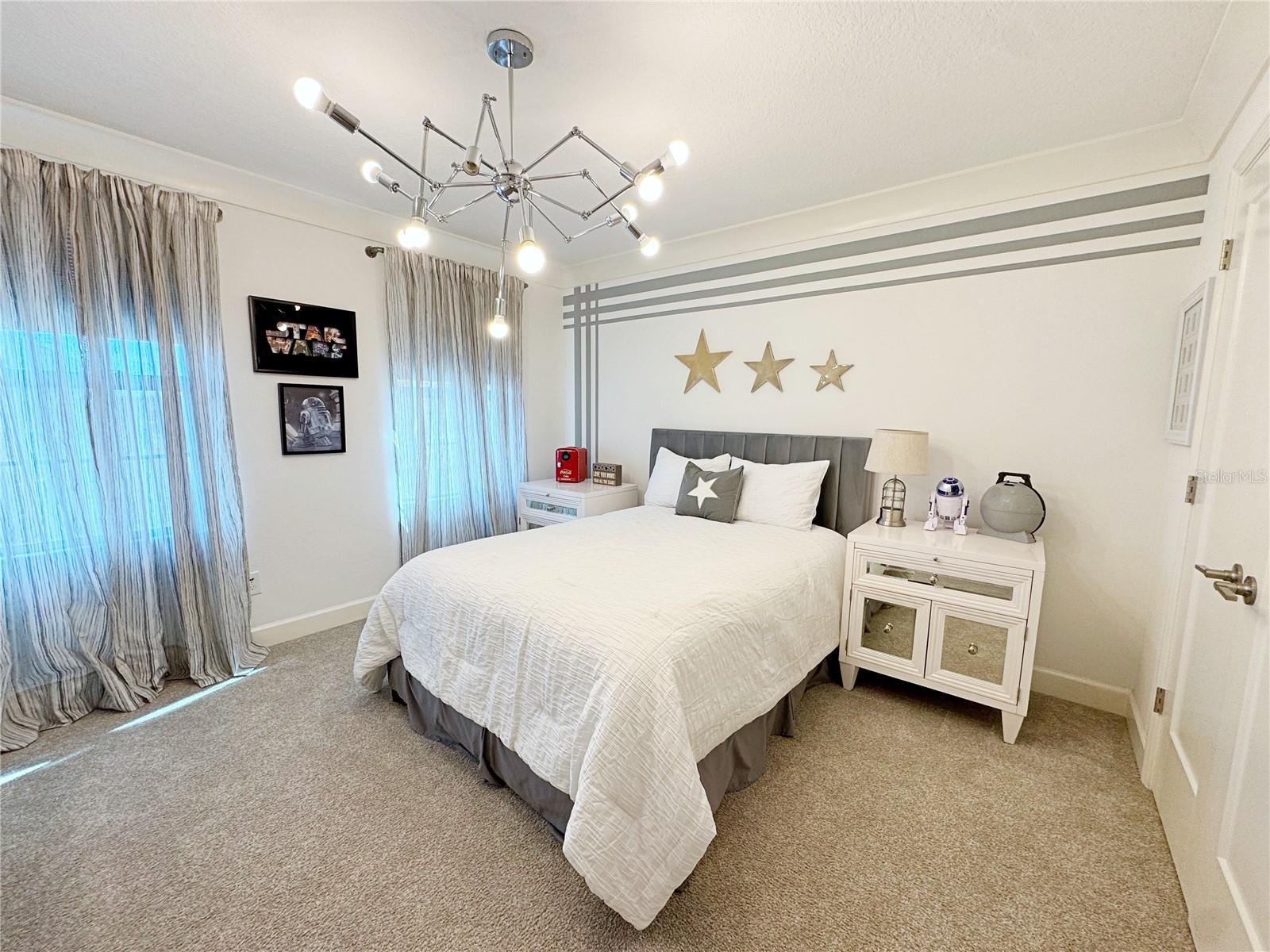 6160 HAMLIN RESERVE BLVD