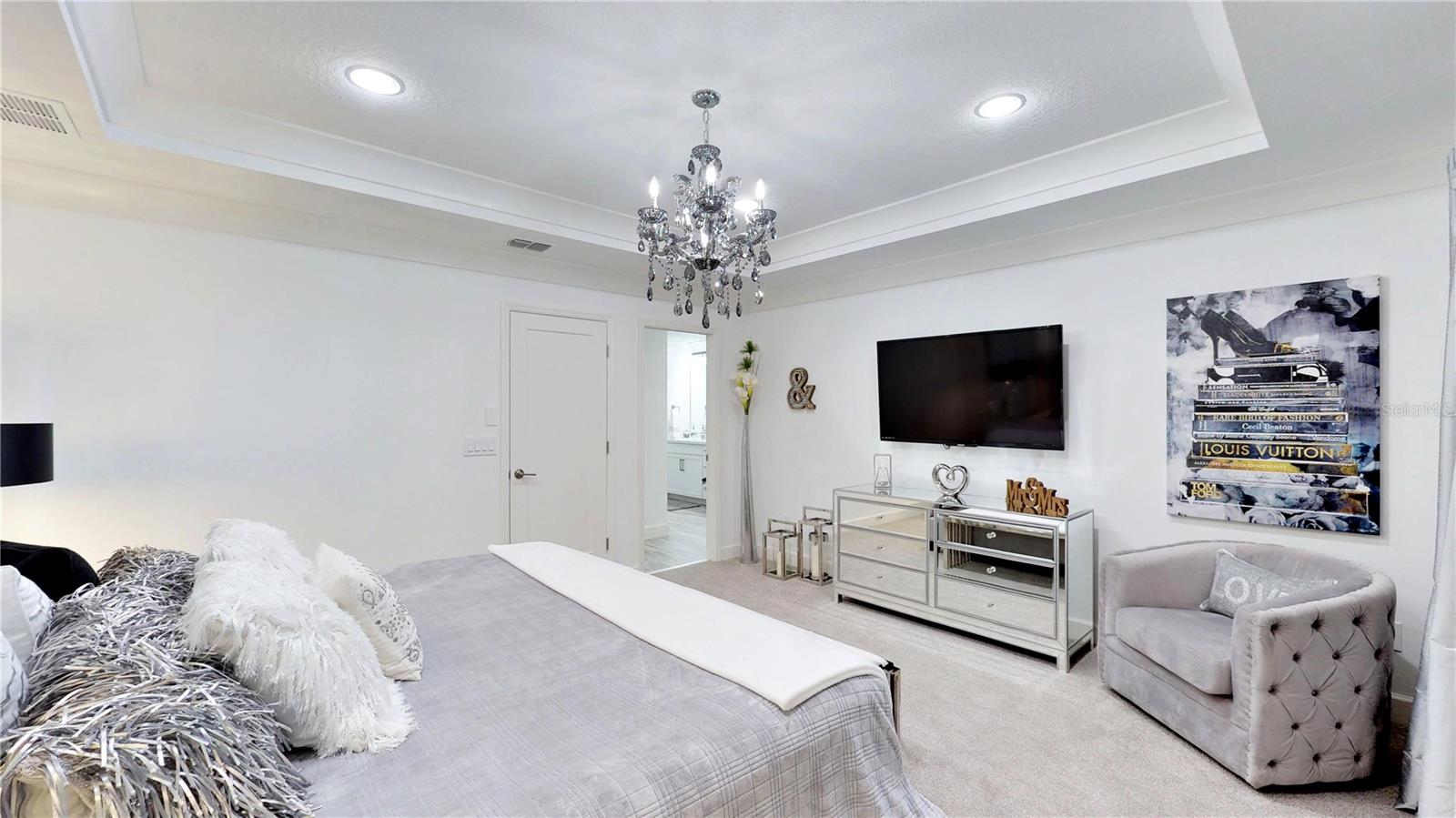 6160 HAMLIN RESERVE BLVD