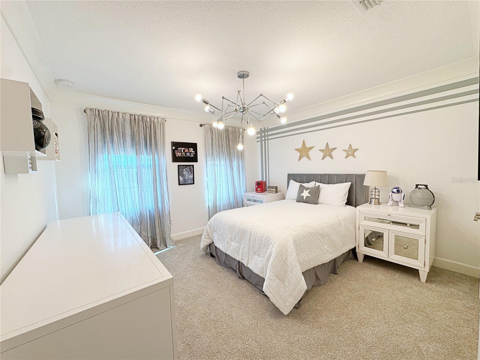 6160 HAMLIN RESERVE BLVD