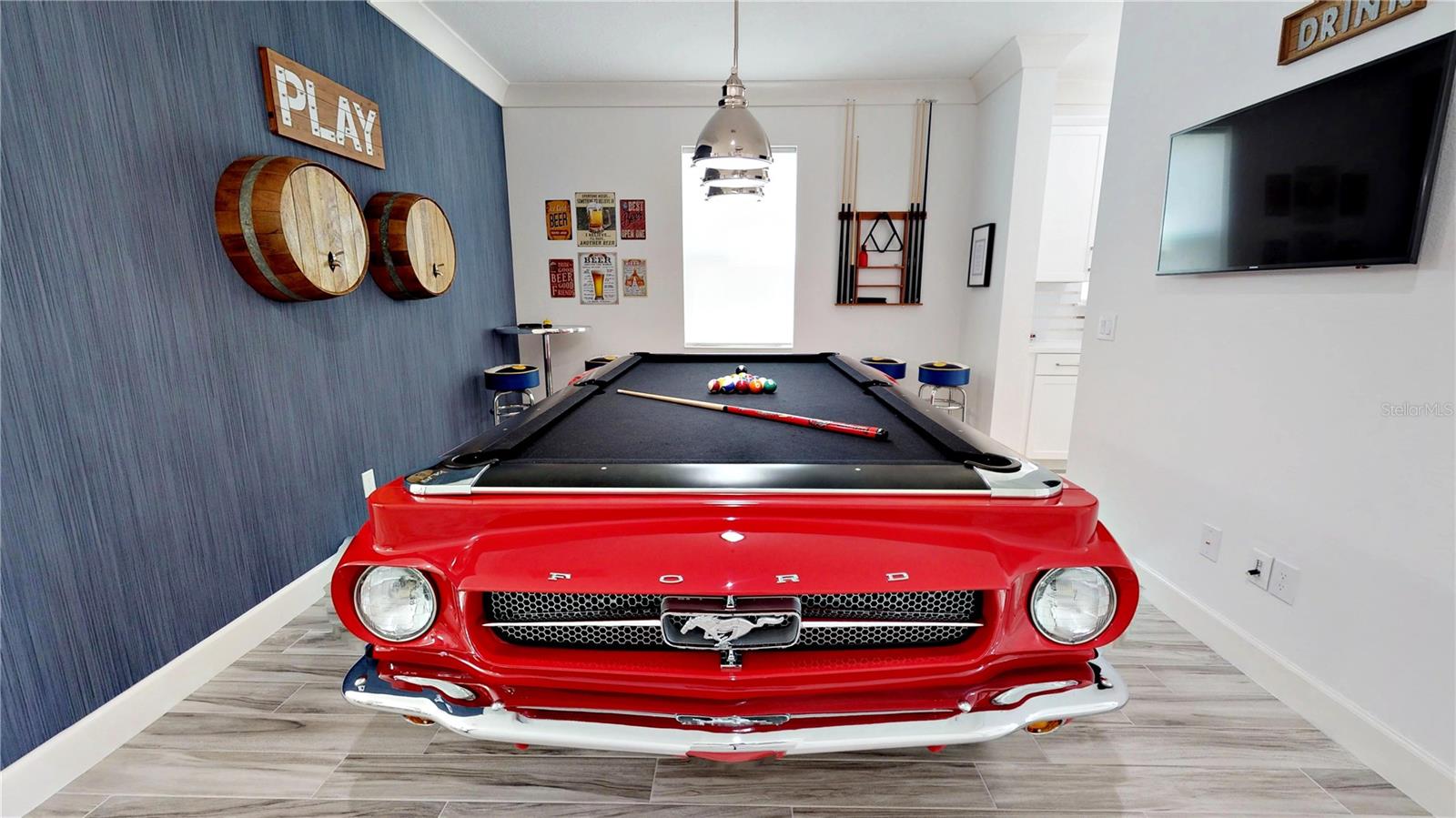 6160 HAMLIN RESERVE BLVD