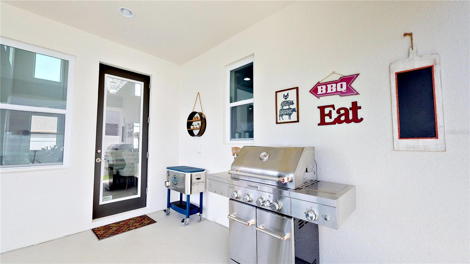 6160 HAMLIN RESERVE BLVD