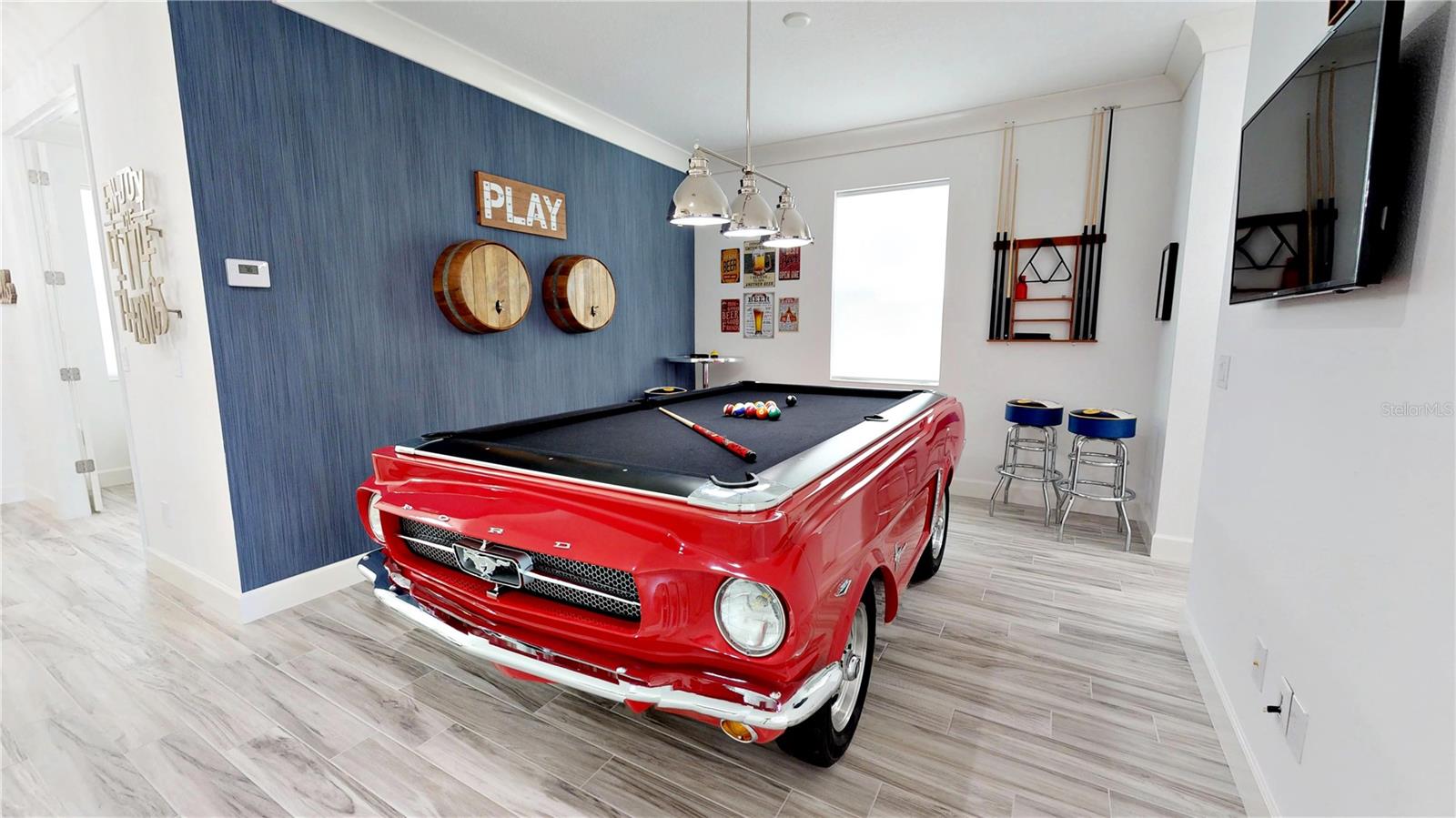 6160 HAMLIN RESERVE BLVD