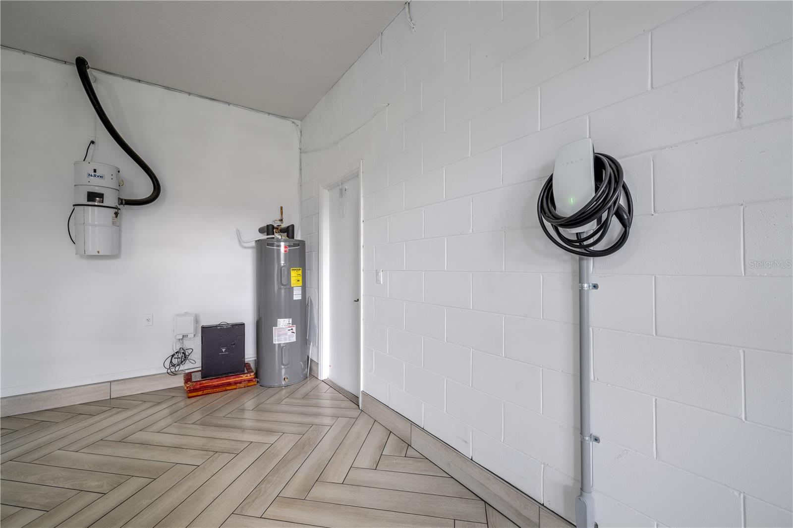 1706 CHELTENBOROUGH DR