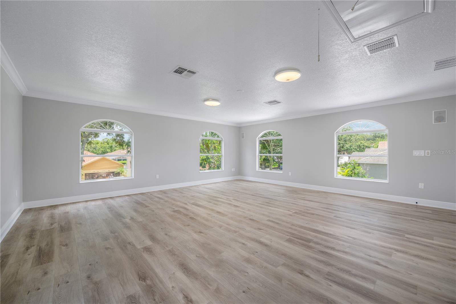 1706 CHELTENBOROUGH DR