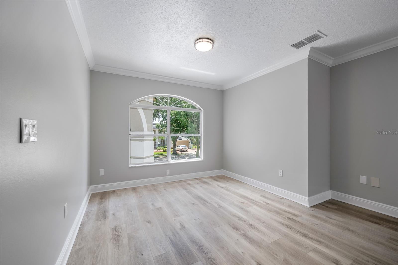 1706 CHELTENBOROUGH DR