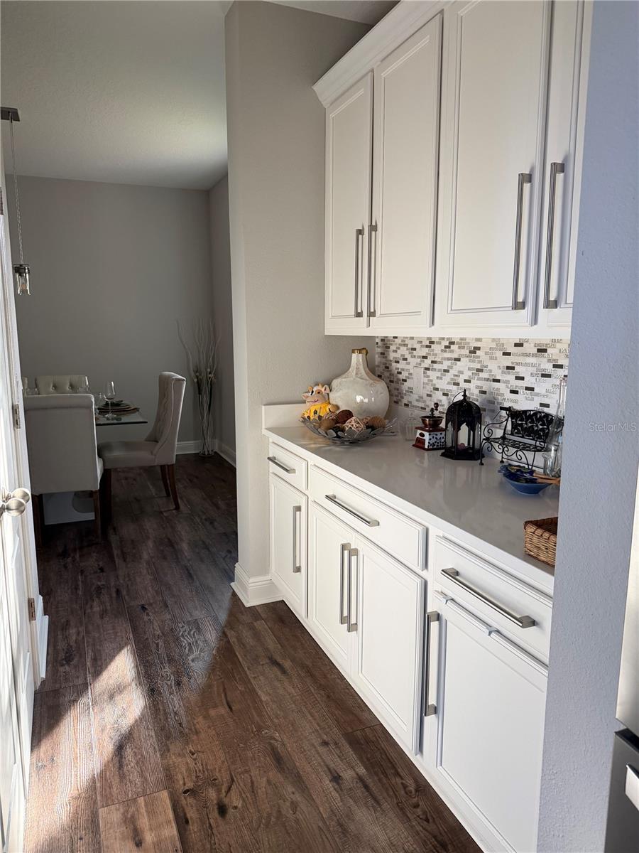 6154 HAMLIN RESERVE BLVD