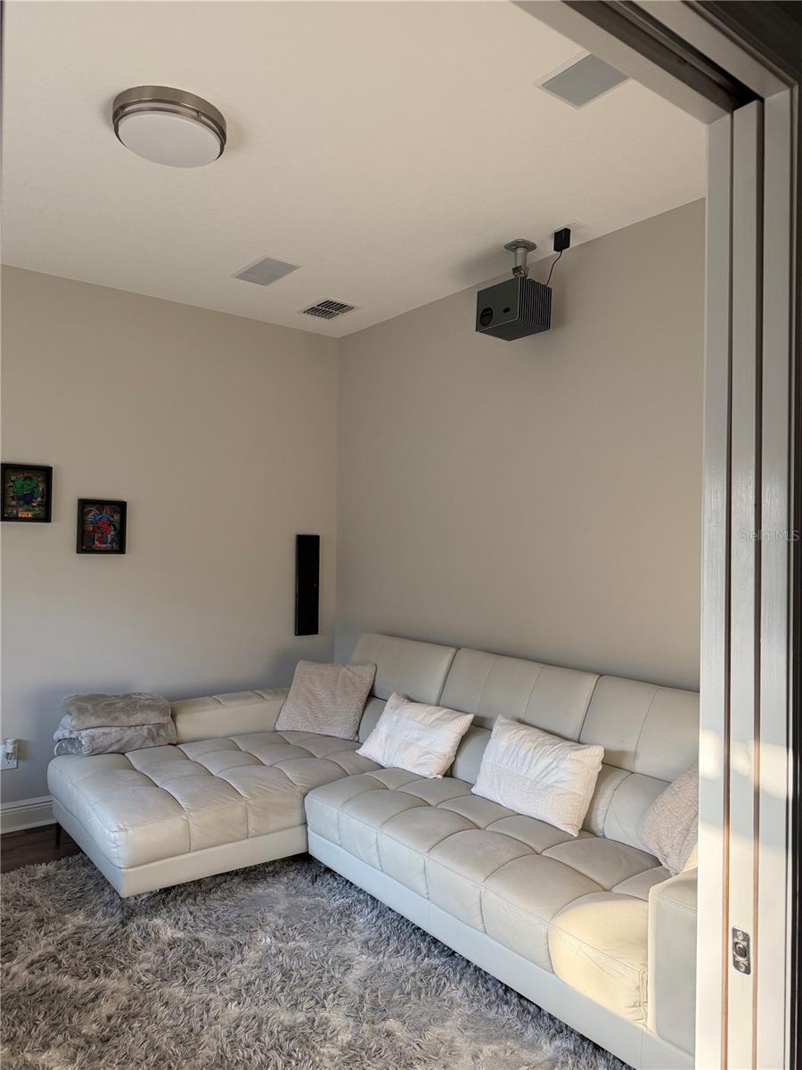 6154 HAMLIN RESERVE BLVD