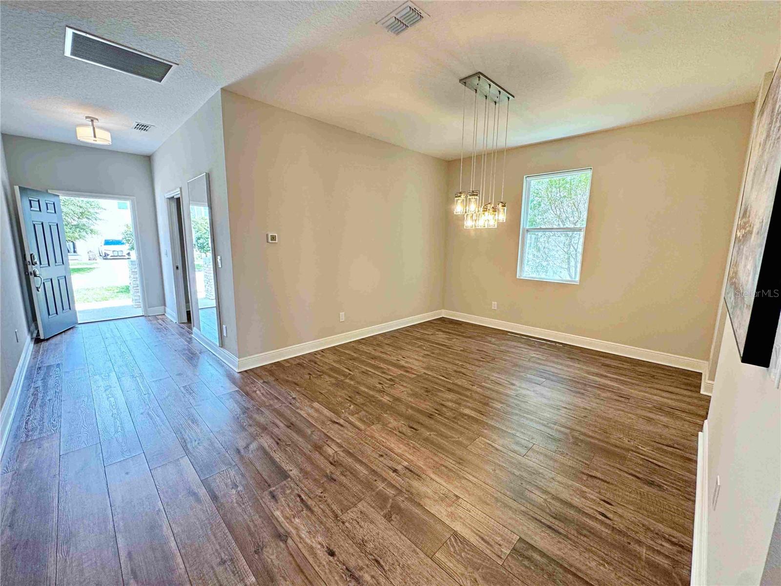 6154 HAMLIN RESERVE BLVD