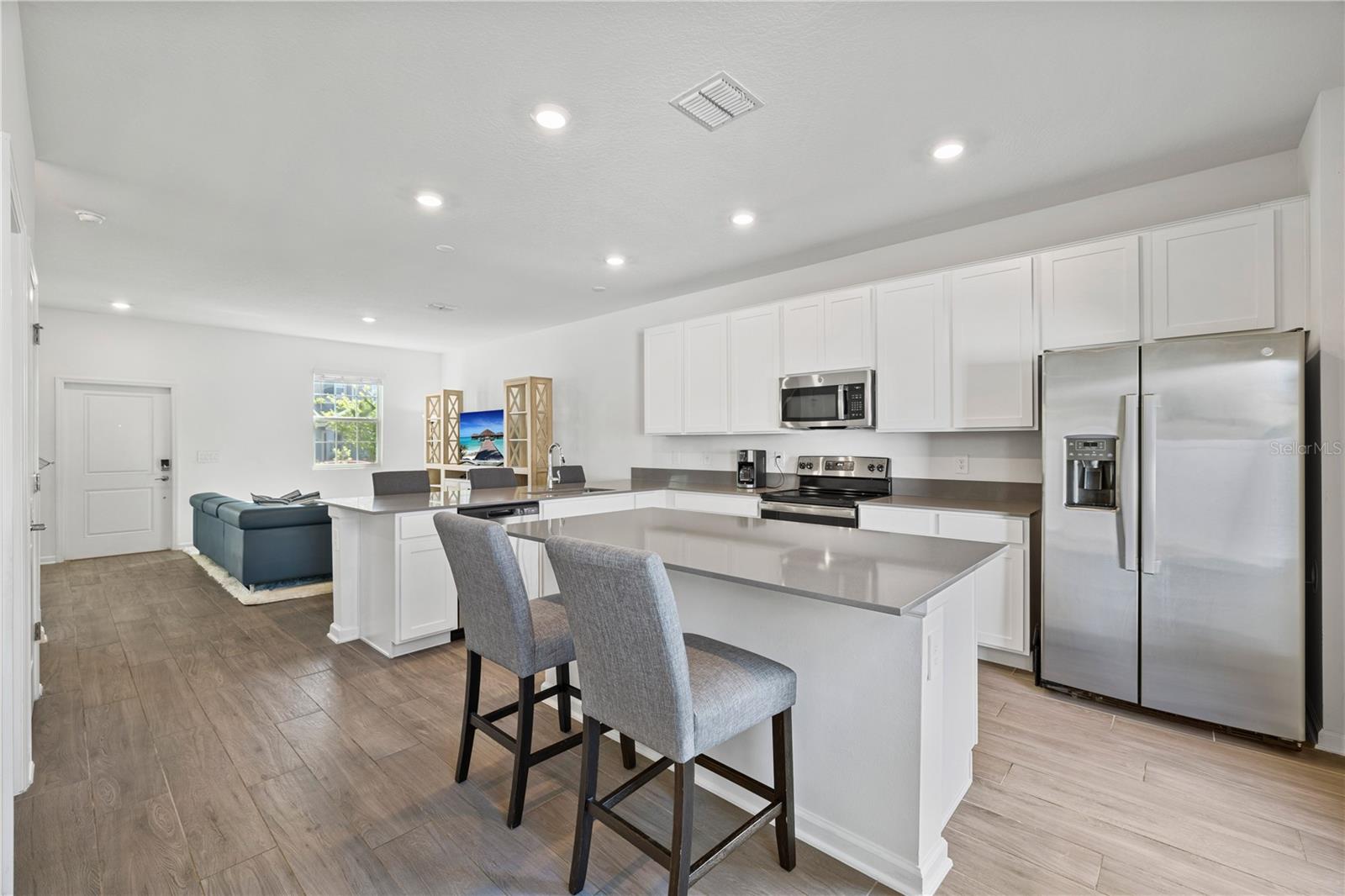 10768 RHETT BUTLER ALY