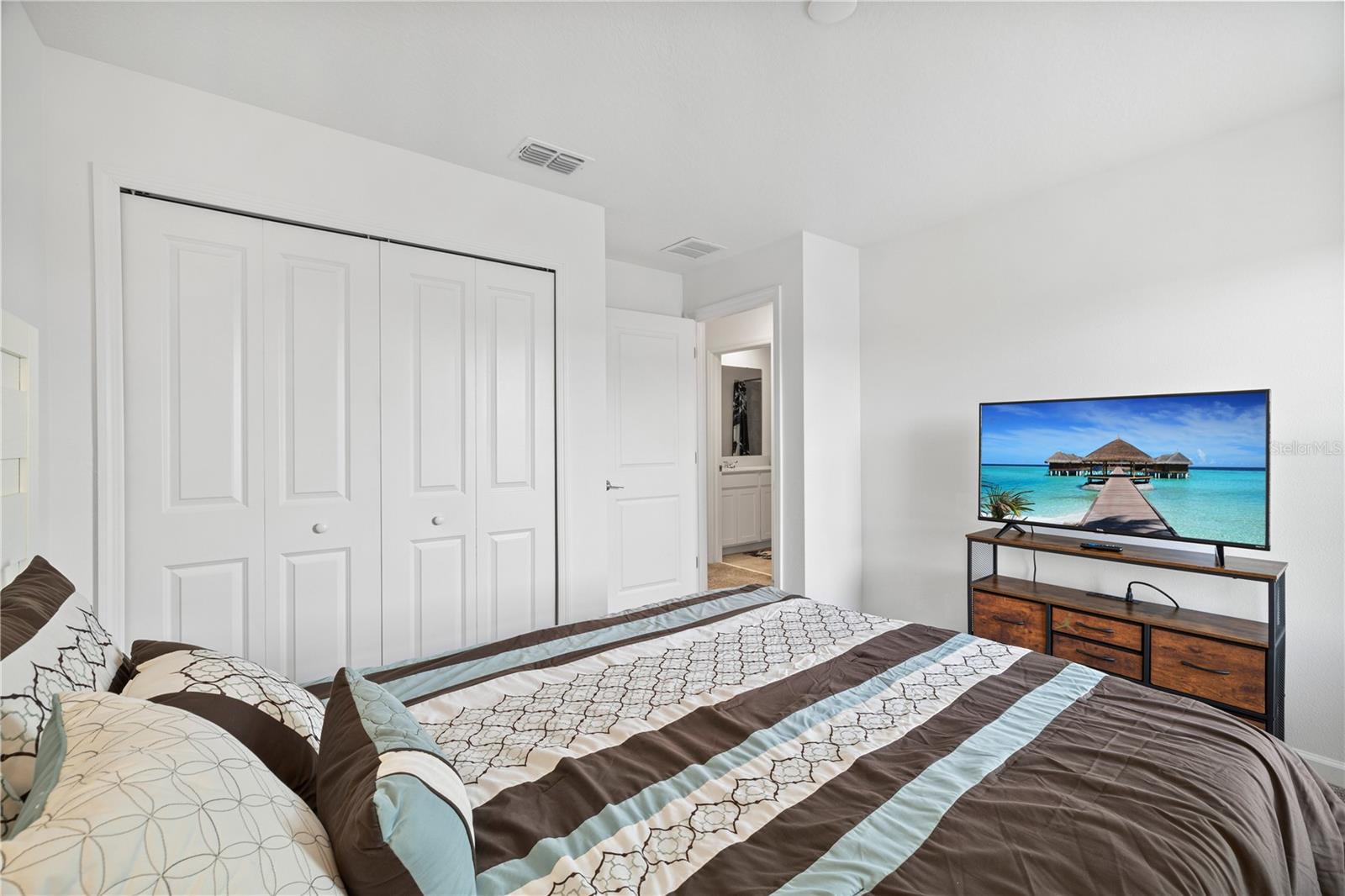 10768 RHETT BUTLER ALY