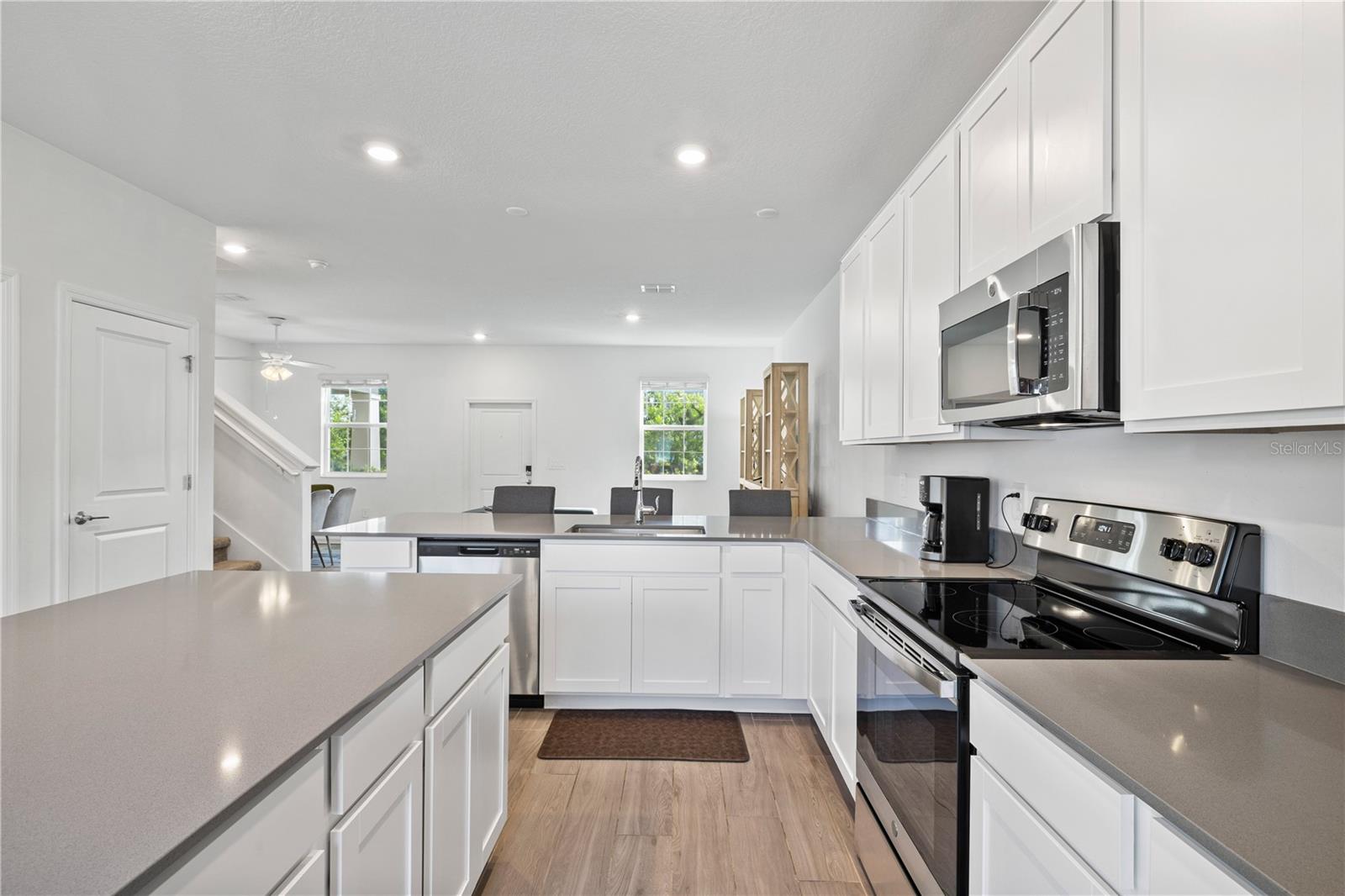 10768 RHETT BUTLER ALY